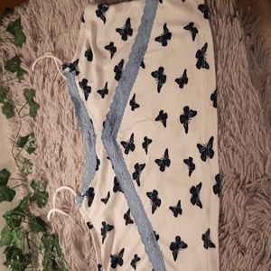 Rue 21 Butterfly Crop top Size XL